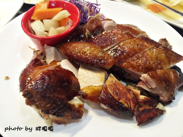 【台中 西屯】寶達港式茶餐廳~~平價美味，有著黯然銷魂冰火波蘿油、無敵脆皮燒雞~~保證一吃成主顧