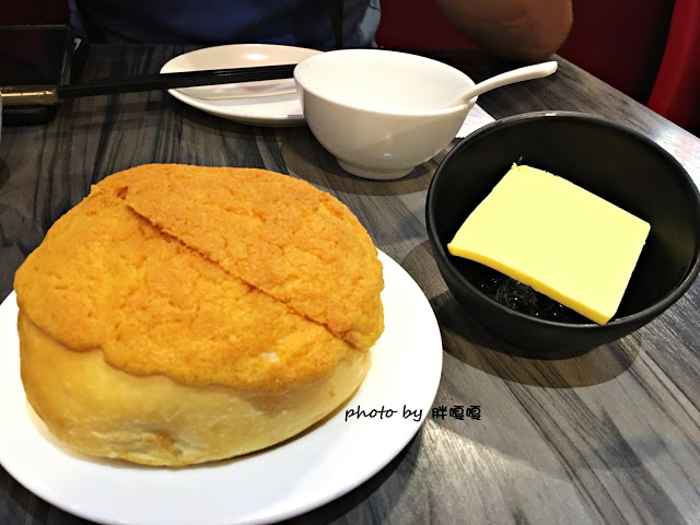 【台中 西屯】寶達港式茶餐廳~~平價美味，有著黯然銷魂冰火波蘿油、無敵脆皮燒雞~~保證一吃成主顧
