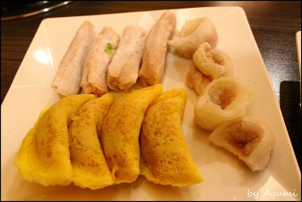 珍杏擱牛奶鍋物：[食記]超優質牛奶鍋~台南必選- 珍杏擱牛奶鍋物二訪