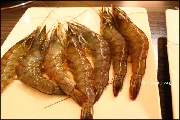 珍杏擱牛奶鍋物：[食記]超優質牛奶鍋~台南必選- 珍杏擱牛奶鍋物二訪