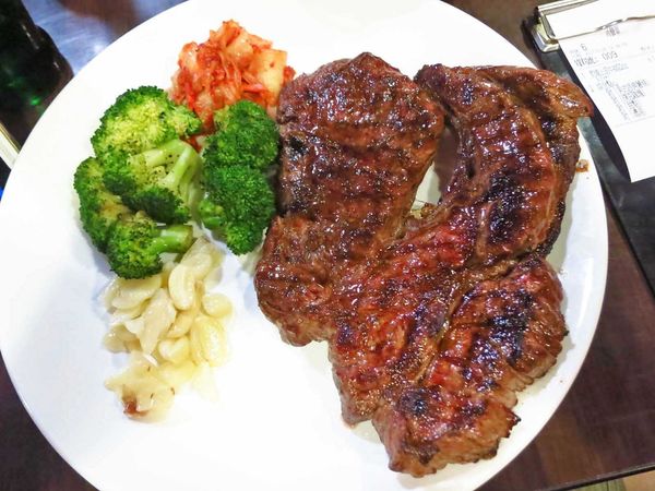 【新莊餐廳】黑傑克原味碳烤牛排-超大OZ原肉碳烤牛排 【新莊餐廳】黑傑克原味碳烤牛排-超大OZ原肉碳烤牛排