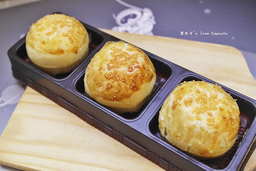 [宅配伴手禮]杜倫先生Mr. Turon-創新口味的中秋月餅禮盒+邊玩桌遊邊吃沾醬麻糬~