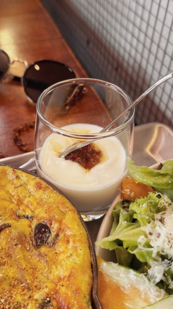 雲林美食推薦！斗六隱藏版蔬食 著迷食間，復古簡約鄉村風與療癒系菜單。