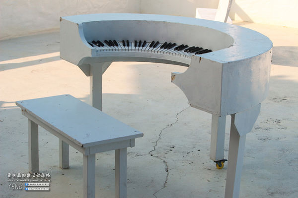 伊莎貝拉海灘咖啡館(白沙灣分店)│新北市/石門區(異國風情美食，坐擁獨天海景)