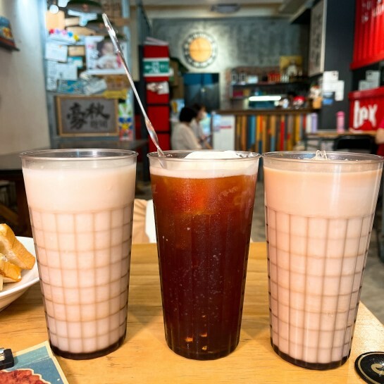 中原大學早午餐系浮誇系肉主任上線—豪秋吐司HowChou，滿滿的肉量吃一餐可以飽一整天！