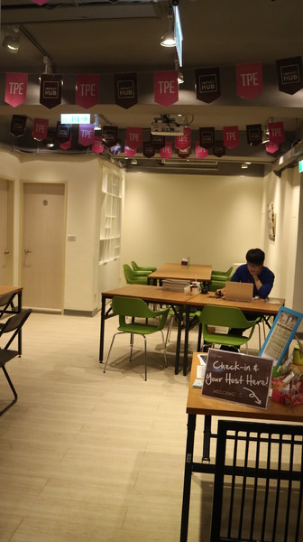 Waffle Please 比利時列日鬆餅專賣店(大安店)：【台北下午茶】Waffle Please 比利時列日鬆餅@捷運科技大樓站