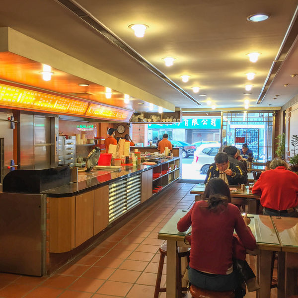 四方阿九魯肉飯 - 好吃的魯肉飯很多但你不在裡面