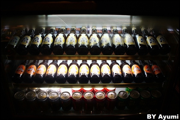 西班牙傳統海鮮料理餐廳 PURO PURO：[食記]西班牙傳統海鮮料理餐廳PURO PURO-跨界開設，並與日本西班牙料理名廚小西由企夫領軍的El Poniente集團合作