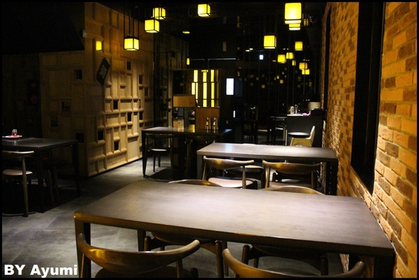 西班牙傳統海鮮料理餐廳 PURO PURO：[食記]西班牙傳統海鮮料理餐廳PURO PURO-跨界開設，並與日本西班牙料理名廚小西由企夫領軍的El Poniente集團合作