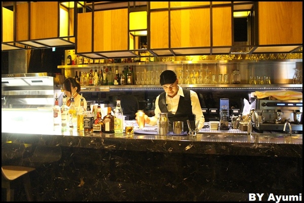 西班牙傳統海鮮料理餐廳 PURO PURO：[食記]西班牙傳統海鮮料理餐廳PURO PURO-跨界開設，並與日本西班牙料理名廚小西由企夫領軍的El Poniente集團合作