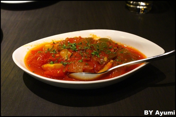 西班牙傳統海鮮料理餐廳 PURO PURO：[食記]西班牙傳統海鮮料理餐廳PURO PURO-跨界開設，並與日本西班牙料理名廚小西由企夫領軍的El Poniente集團合作