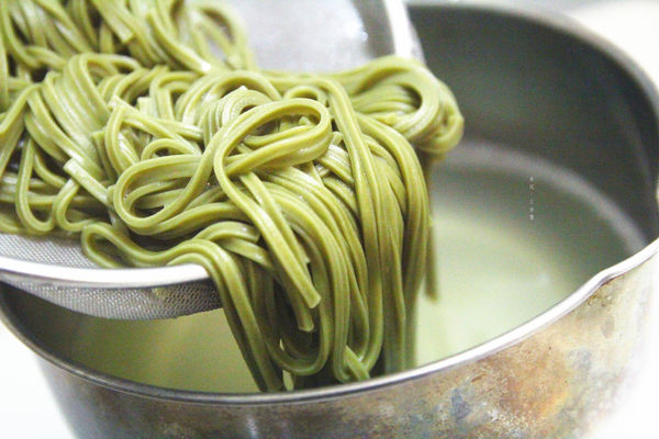 體驗團【宅配。方便料理】小拌麵-老媽拌麵副品牌 抹茶控看過來  抹茶拌麵你吃過了沒!!