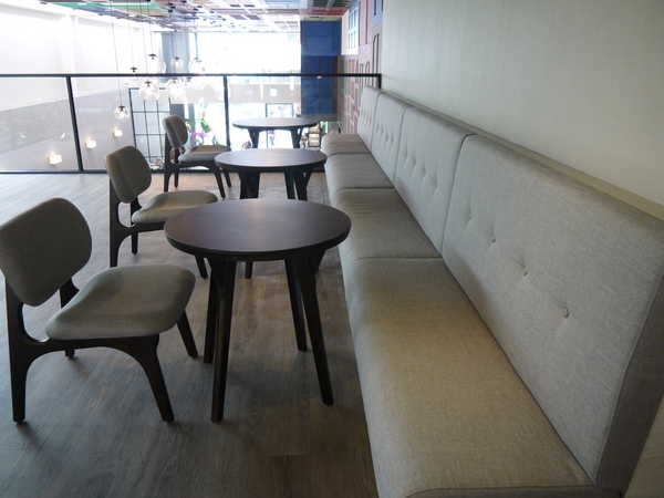 木門咖啡Wooden Door：[台中南屯區]木門咖啡-Wooden Door，三、五好友聊天，放鬆心情的好去處