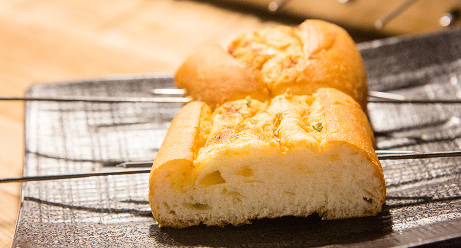 |食|台中西區 轉轉轉的烤肉【爵】旋轉串燒