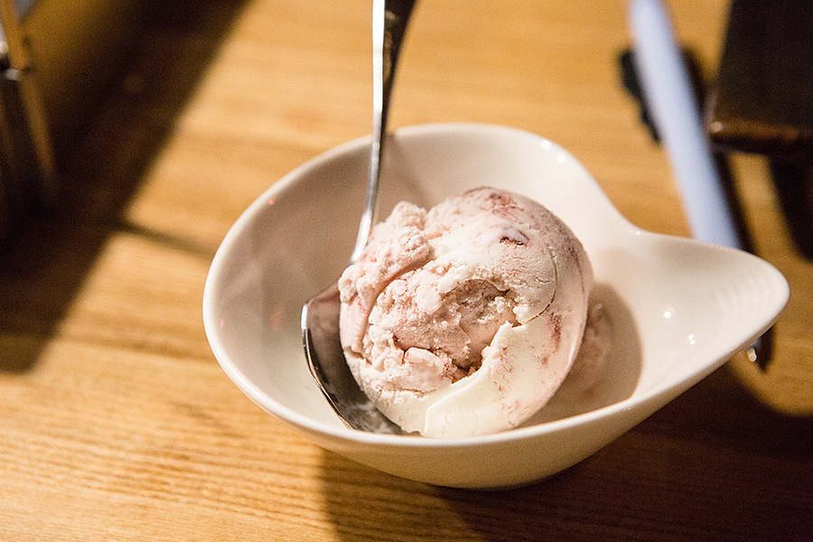 |食|台中西區 轉轉轉的烤肉【爵】旋轉串燒