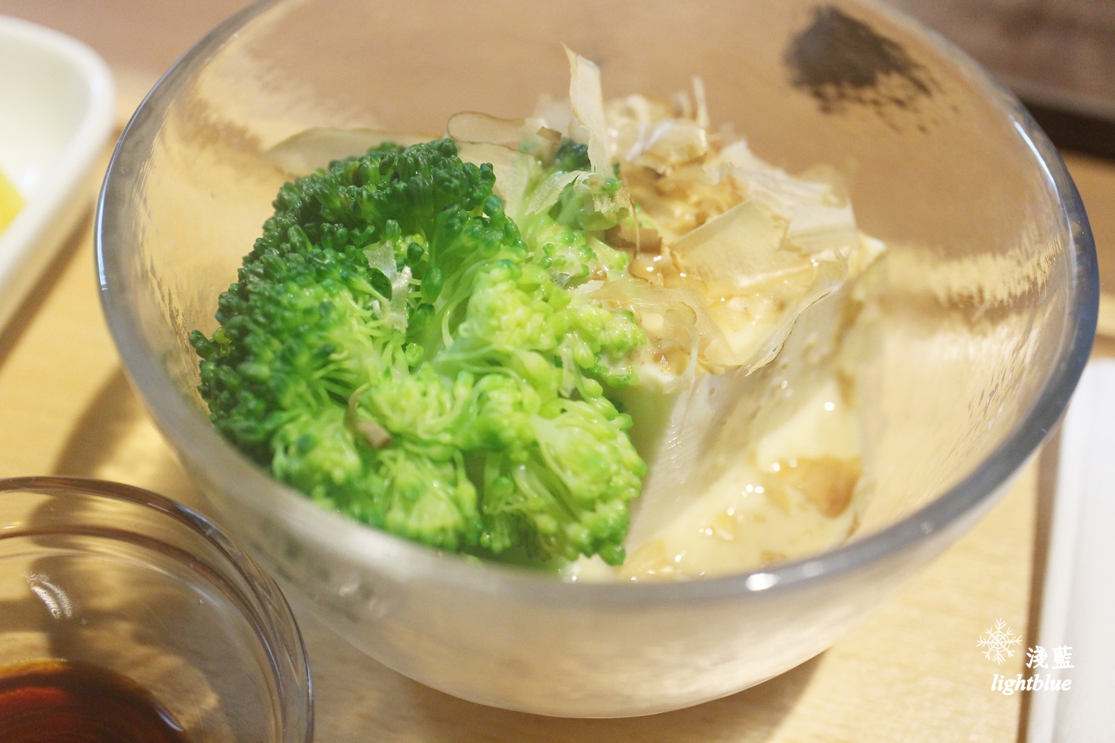 台中美食：淺藍 × Kusabi+ ～設計空間中的和風朝午食與抹茶提拉米蘇