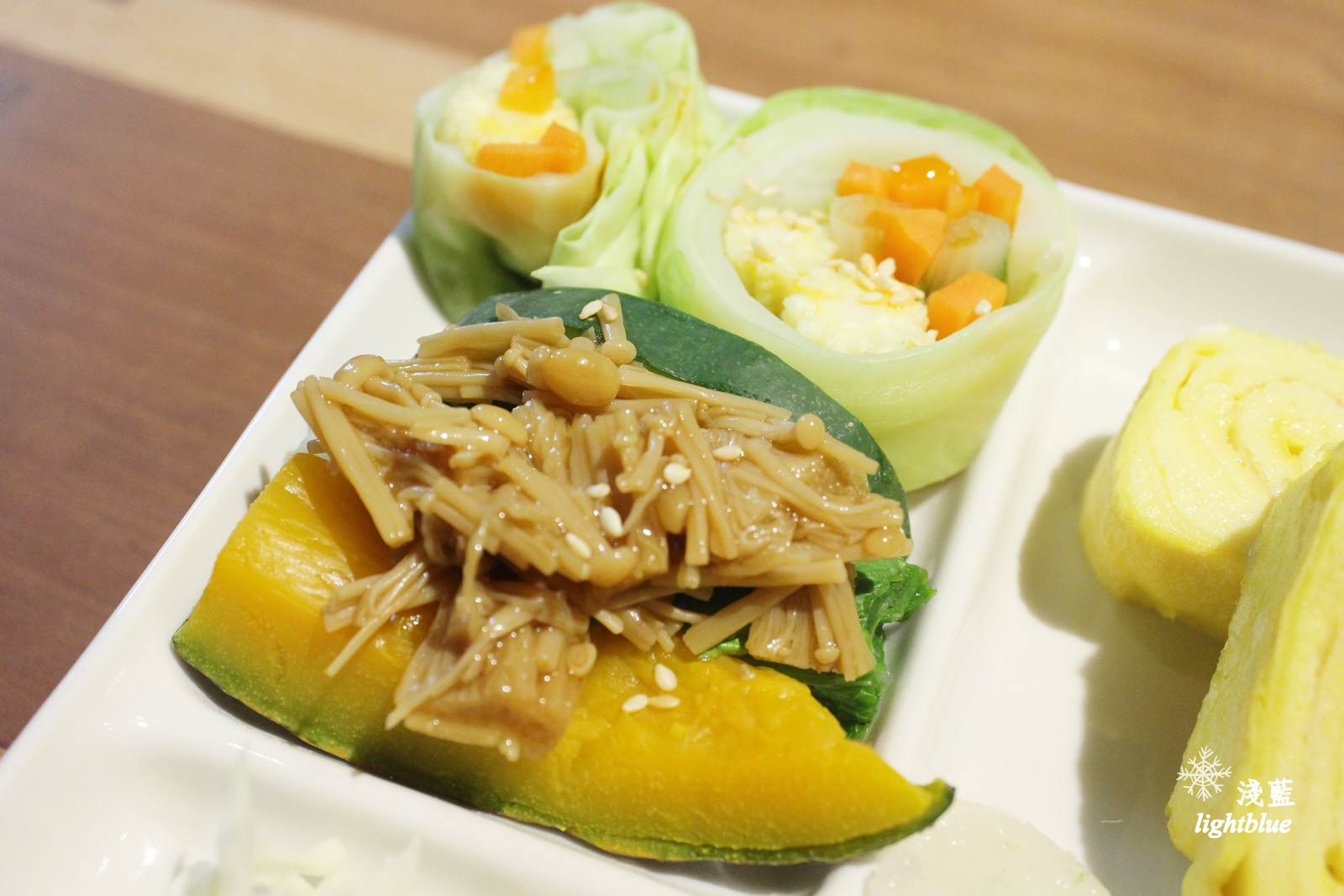 台中美食：淺藍 × Kusabi+ ～設計空間中的和風朝午食與抹茶提拉米蘇