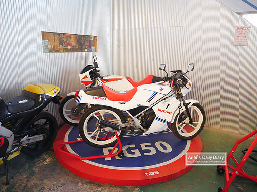 【豐原美食】重機迷必訪 ◆ 玩具車庫 Toys Garage Cafe ◆ 邊吃漢堡邊賞車，滿足你的重機夢