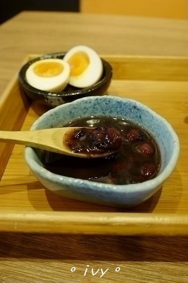 開丼 燒肉VS丼飯：♡ 新竹食 ♡ 開丼 燒肉vs丼飯。大口吃肉大口扒飯~好滿足