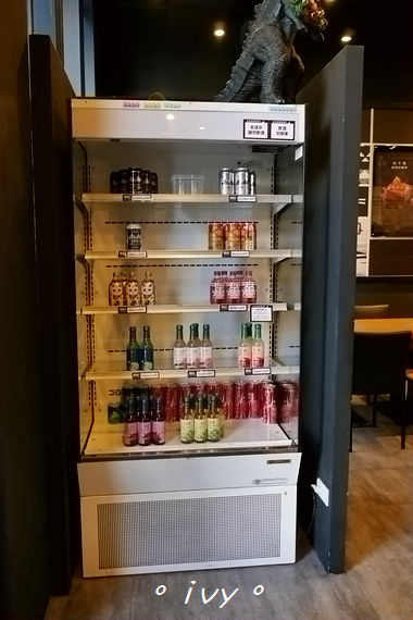 開丼 燒肉VS丼飯：♡ 新竹食 ♡ 開丼 燒肉vs丼飯。大口吃肉大口扒飯~好滿足