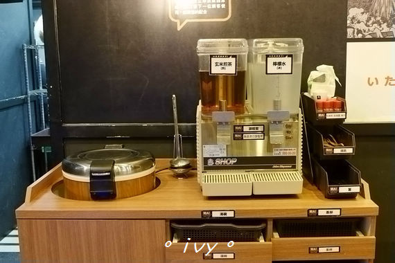 開丼 燒肉VS丼飯：♡ 新竹食 ♡ 開丼 燒肉vs丼飯。大口吃肉大口扒飯~好滿足