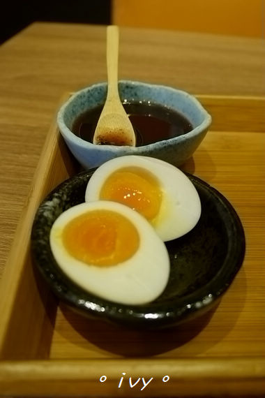開丼 燒肉VS丼飯：♡ 新竹食 ♡ 開丼 燒肉vs丼飯。大口吃肉大口扒飯~好滿足