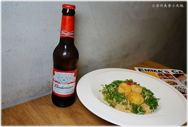 EMMA'S CAFE:台中北區』Emma's CAFE║發現巷弄美食。全天候供餐,超強早午餐,新品義麵燉飯大推,近中友、中國醫(新增刷卡服務)