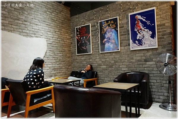 EMMA'S CAFE:台中北區』Emma's CAFE║發現巷弄美食。全天候供餐,超強早午餐,新品義麵燉飯大推,近中友、中國醫(新增刷卡服務)