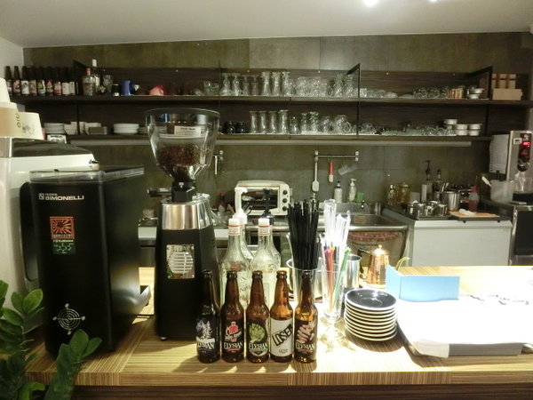 NOT ONLY CAFE：【信義區咖啡廳】噹噹媽真心推薦~燈光美氣氛佳的Not Only Cafe咖啡廳~韓式泡菜豬肉帕尼尼及衣索比亞-耶加雪菲~好吃到停不下來!