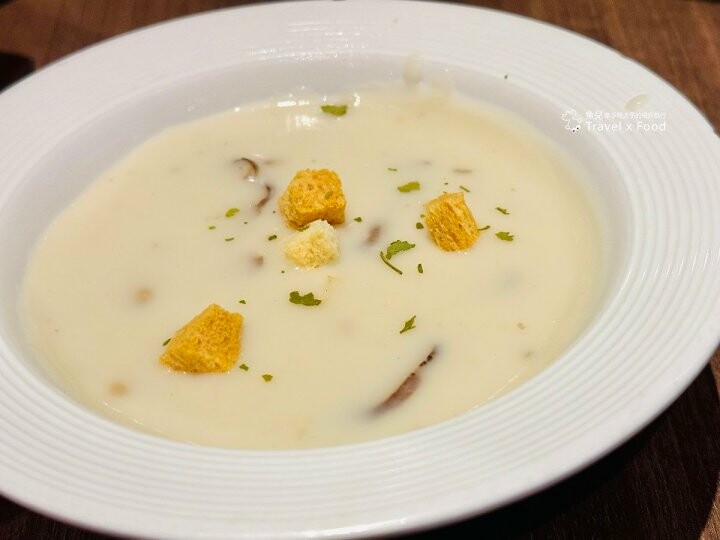 聚餐首選,咖啡美食帶來的歡樂~布納咖啡館(桃園藝文館) - 魚兒 x 牽手明太子的「視」界旅行