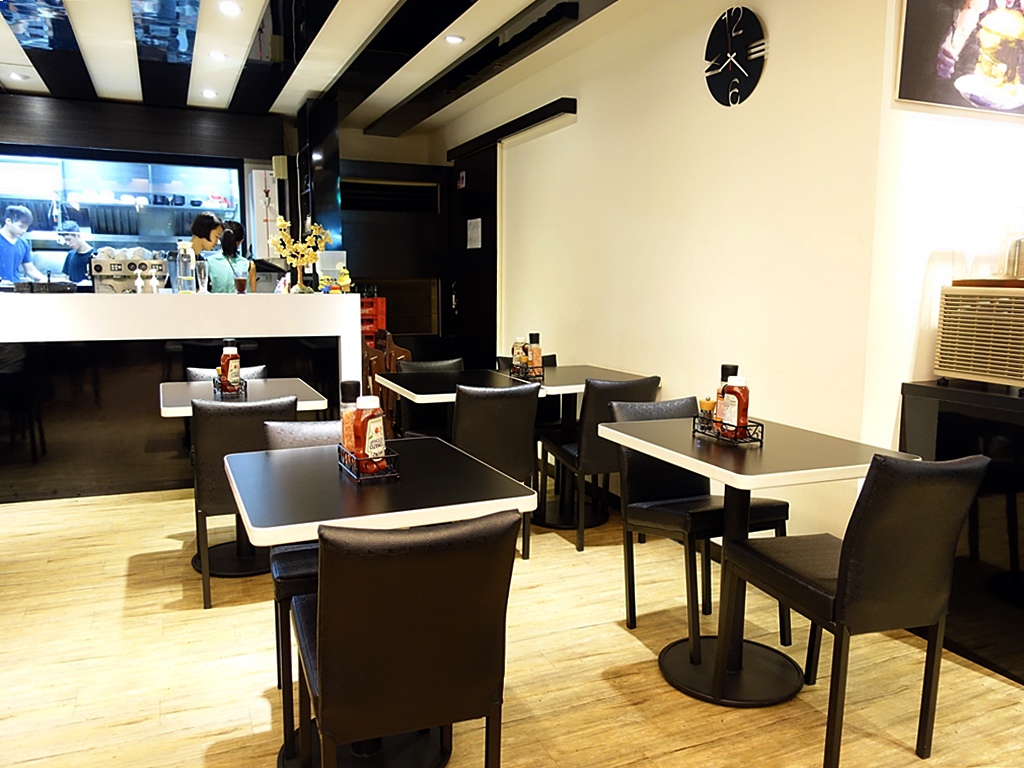 KitchenByTheBaldMan-3