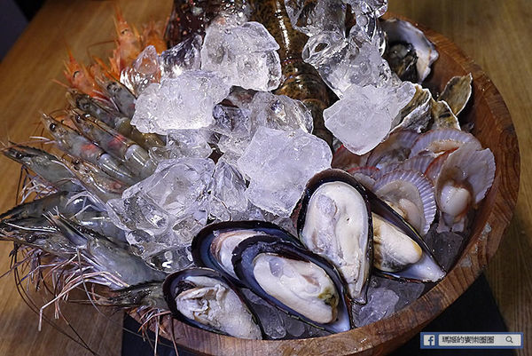 三重燒肉吃到飽【燒肉眾精緻炭火燒肉三重自強店】日本鹿兒島A5和牛吃到飽&豪華龍蝦饗宴