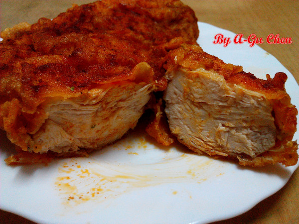 艋舺雞排(台南中正店)：【臺南Ω中西區】艋舺雞排（中正店）。皮脆肉厚的大雞排