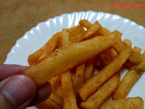 艋舺雞排(台南中正店)：【臺南Ω中西區】艋舺雞排（中正店）。皮脆肉厚的大雞排