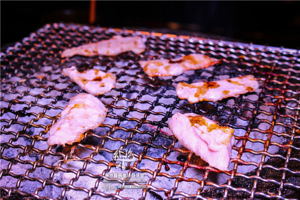 樂群三町 炭火燒肉/主題餐廳│北捷/劍南路站(港澳旅遊雜誌爭相報導，復古話題性十足)