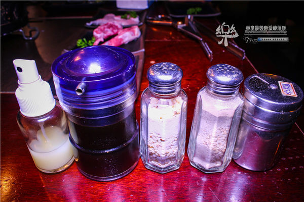 樂群三町 炭火燒肉/主題餐廳│北捷/劍南路站(港澳旅遊雜誌爭相報導，復古話題性十足)