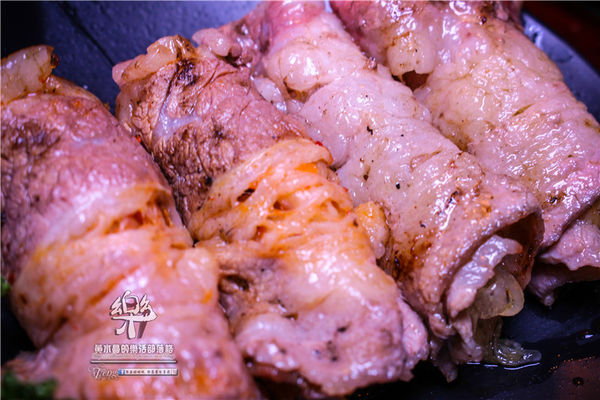 樂群三町 炭火燒肉/主題餐廳│北捷/劍南路站(港澳旅遊雜誌爭相報導，復古話題性十足)