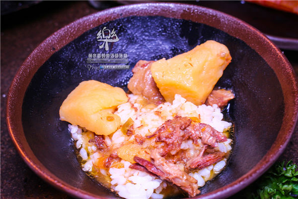 樂群三町 炭火燒肉/主題餐廳│北捷/劍南路站(港澳旅遊雜誌爭相報導，復古話題性十足)