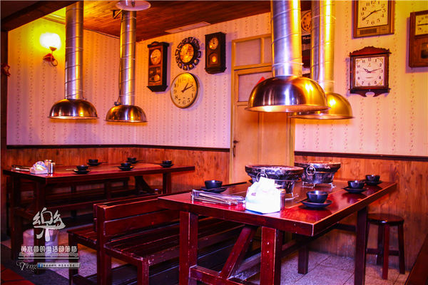 樂群三町 炭火燒肉/主題餐廳│北捷/劍南路站(港澳旅遊雜誌爭相報導，復古話題性十足)