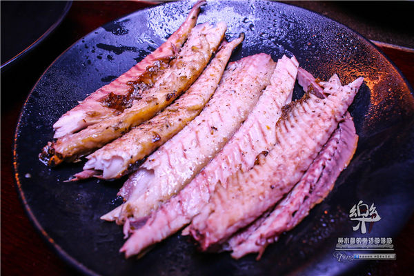 樂群三町 炭火燒肉/主題餐廳│北捷/劍南路站(港澳旅遊雜誌爭相報導，復古話題性十足)