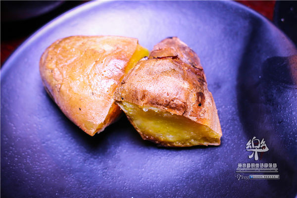 樂群三町 炭火燒肉/主題餐廳│北捷/劍南路站(港澳旅遊雜誌爭相報導，復古話題性十足)