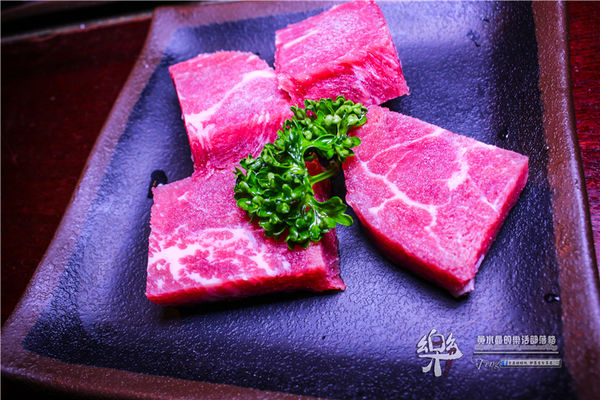 樂群三町 炭火燒肉/主題餐廳│北捷/劍南路站(港澳旅遊雜誌爭相報導，復古話題性十足)