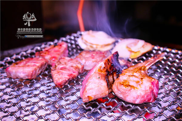 樂群三町 炭火燒肉/主題餐廳│北捷/劍南路站(港澳旅遊雜誌爭相報導，復古話題性十足)