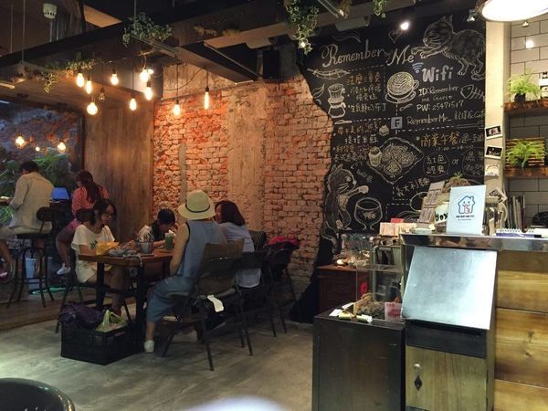 [台北松山 捷運小巨蛋] 畫畫控必訪!!! 來塗鴉你的美味心情吧~ Remember Me 記得我 Cafe