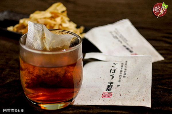 啵蒡牛蒡脆餅：追劇零食就要它【啵蒡養生牛蒡脆餅】不能餓著肚子看歐巴！美食和好劇一把抓！看電影吃什麼免煩惱