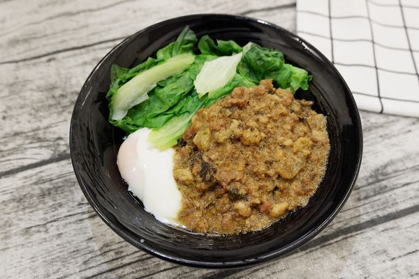 【食記】新北・三重|捷運新蘆線美食・別被店名給騙啦!靜心食府是一間平價好吃的港式點心來著!附菜單