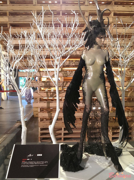 BIN05_1.jpg BIN05_1.jpg