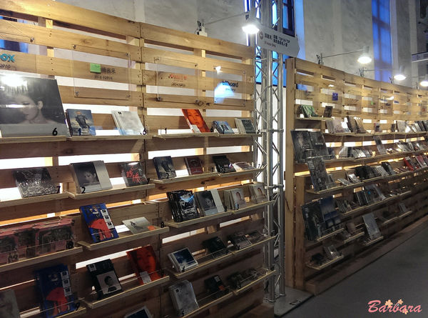 BIN04_2.jpg BIN04_2.jpg