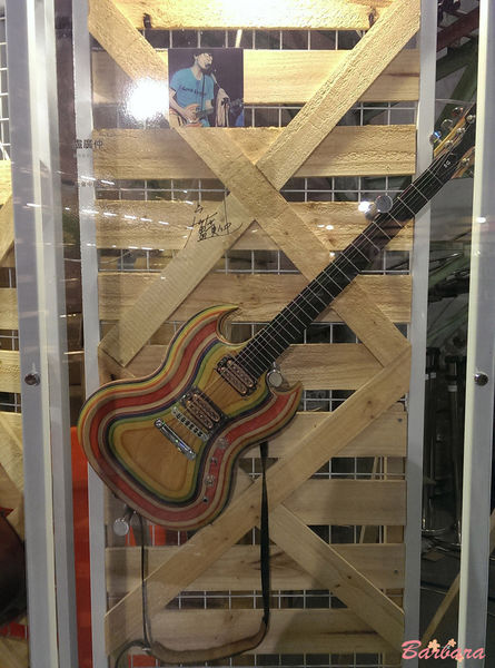 BIN02_2.jpg BIN02_2.jpg