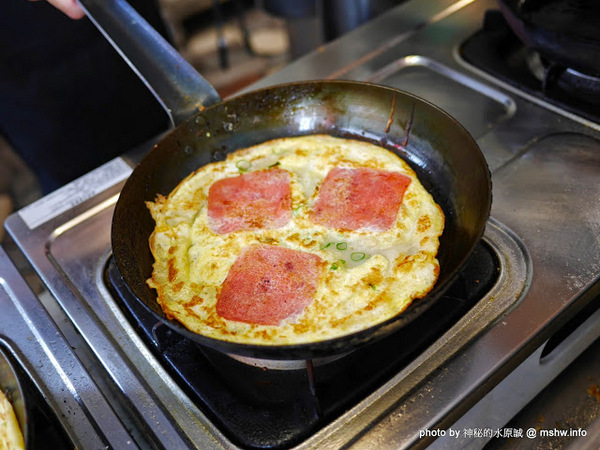 黃記古早味蛋餅.黑豆漿：【食記】彰化黃記古早味蛋餅.黑豆漿@員林臺鐵TRA員林車站 : 平價美味好腸粉, 吃了還想再吃的現做蛋餅囧